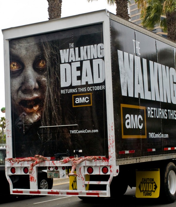 The Walking dead trailer publicidad asombrosa